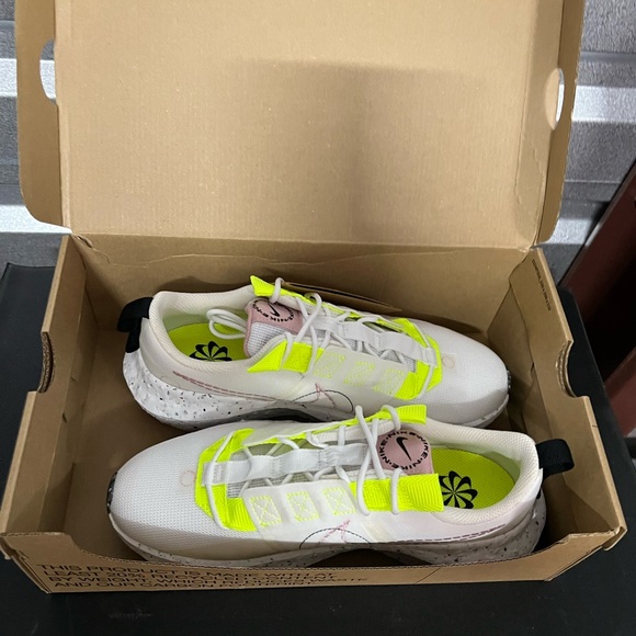 Nike crater impact Sz 9 women athletic nwt - Picture 3 of 11